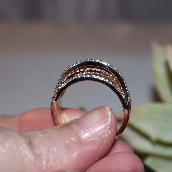 Victora Wieck Two Tone Ring, Size 10 - Picture 7 of 7